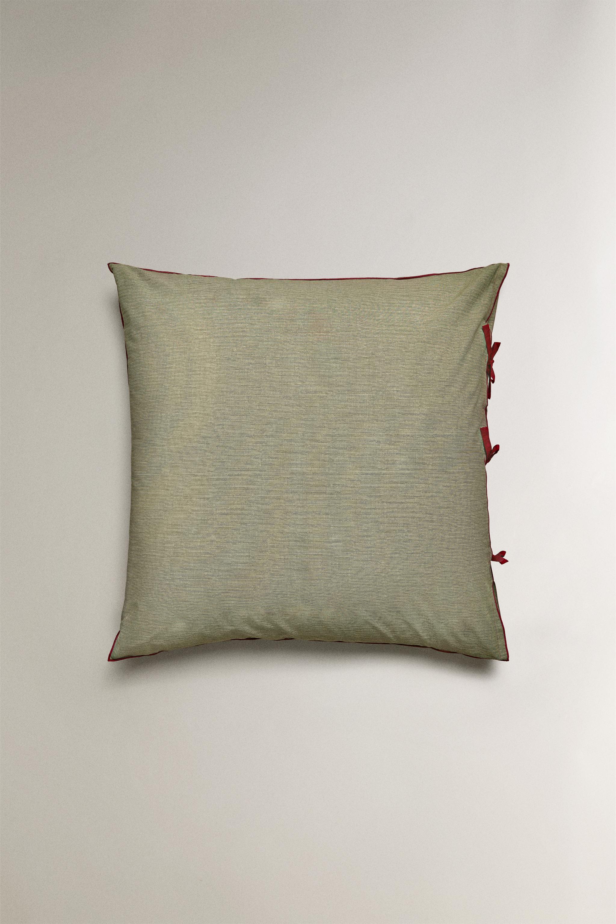 OVERLOCK STRIPED PILLOWCASE